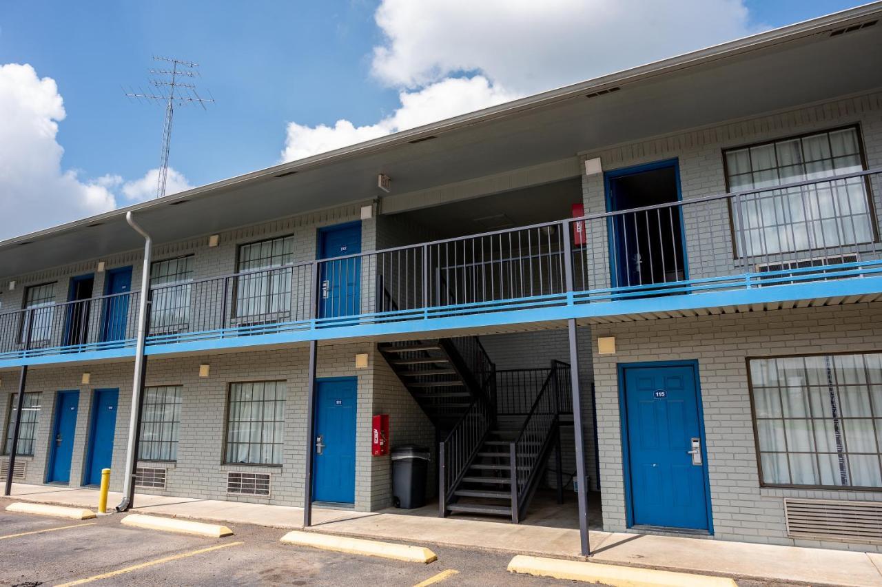 American Inn & Suites Russellville Exterior foto